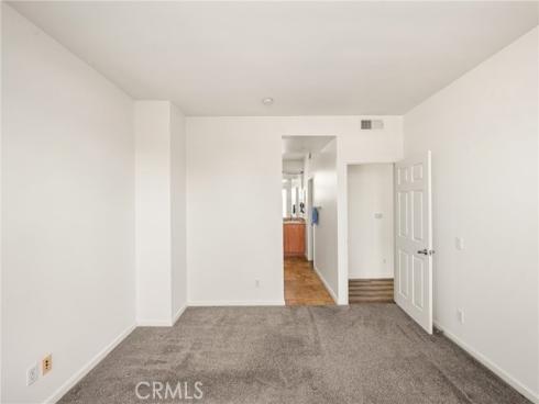 320 E Jeanette Lane , Santa Ana, CA