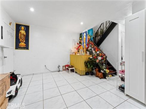 3927 W Mcfadden B Avenue, Santa Ana, CA