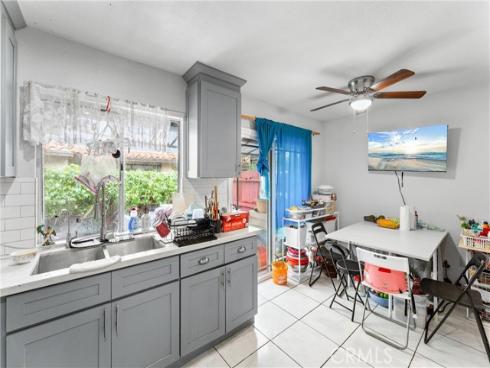 3927 W Mcfadden B Avenue, Santa Ana, CA