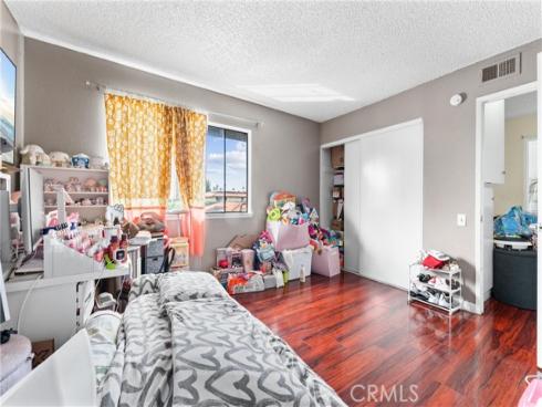 3927 W Mcfadden B Avenue, Santa Ana, CA