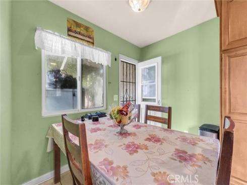 210 S Raitt  , Santa Ana, CA