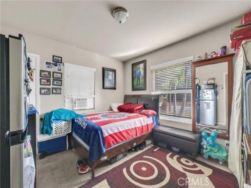 210 S Raitt  , Santa Ana, CA