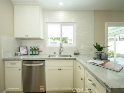 2406 S Pacific Avenue, Santa Ana, CA