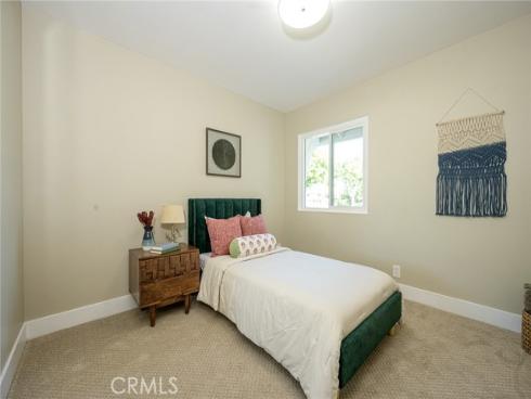 2406 S Pacific Avenue, Santa Ana, CA