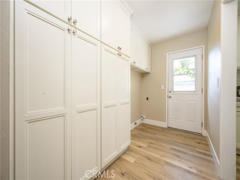 2406 S Pacific Avenue, Santa Ana, CA