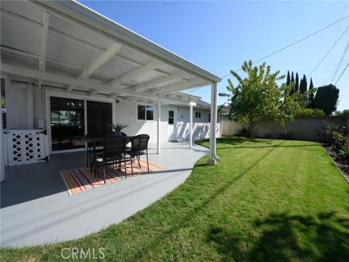 2406 S Pacific Avenue, Santa Ana, CA