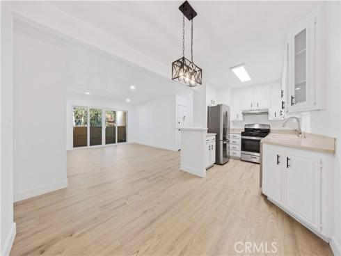 1001 W Macarthur  2 , Santa Ana, CA