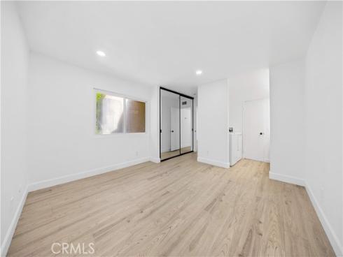 1001 W Macarthur  2 , Santa Ana, CA