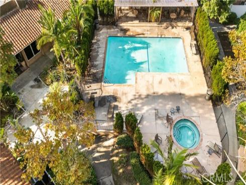 1001 W Macarthur  2 , Santa Ana, CA