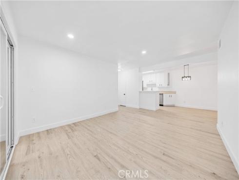 1001 W Macarthur  2 , Santa Ana, CA