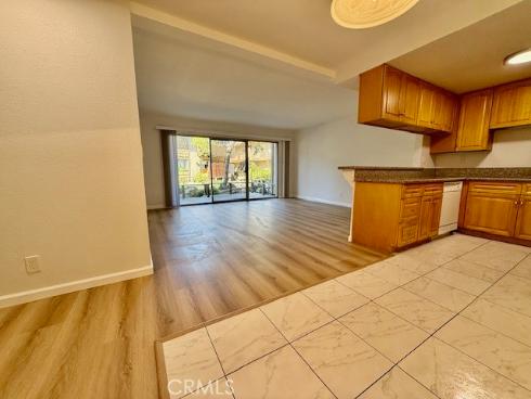 3050 S Bristol 2C , Santa Ana, CA