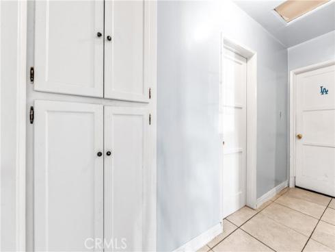 2137  Tamy   Lane, Santa Ana, CA