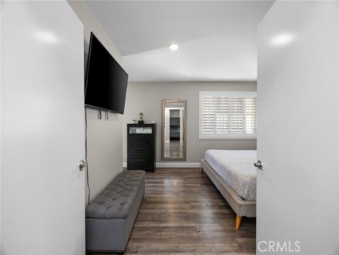 1518  Cedar  , Santa Ana, CA