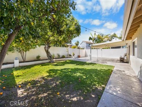 1518  Cedar  , Santa Ana, CA