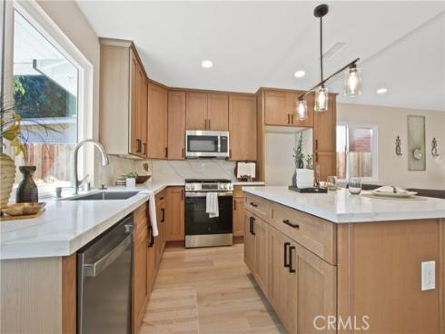 2717  Dayna  , Santa Ana, CA