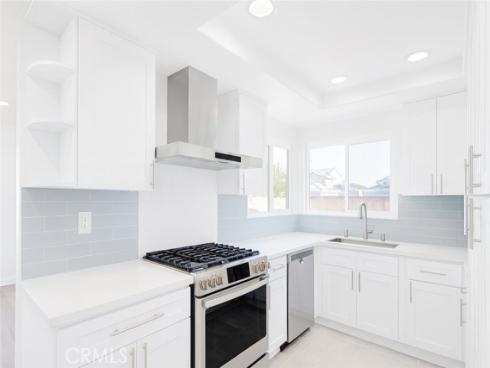 5114 W 1st  C  Street, Santa Ana, CA