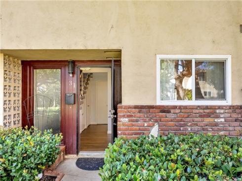 1919 N. Sherry Lane 31