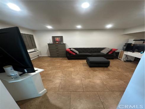 635 N Bristol  , Santa Ana, CA