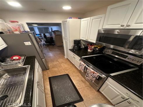 635 N Bristol  , Santa Ana, CA