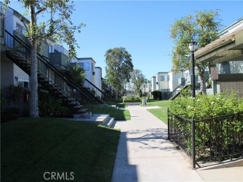 635 N Bristol  , Santa Ana, CA