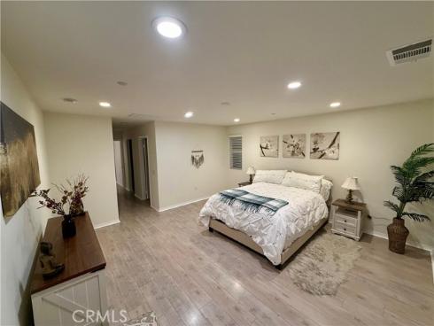 1570 W 1st Street  13 , Santa Ana, CA