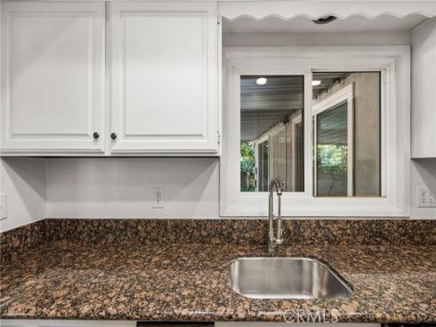 906 E Buffalo   Avenue, Santa Ana, CA