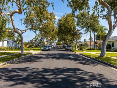 906 E Buffalo   Avenue, Santa Ana, CA