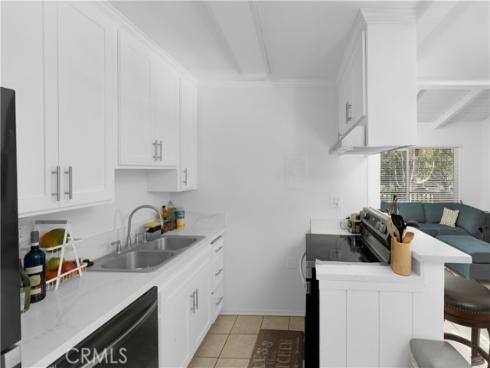 1000 W Macarthur  58 , Santa Ana, CA