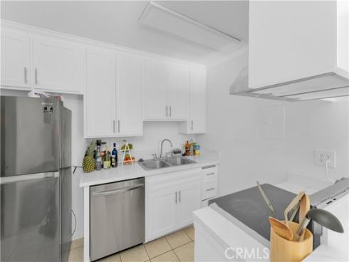 1000 W Macarthur  58 , Santa Ana, CA