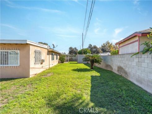 3318 W Borchard  , Santa Ana, CA