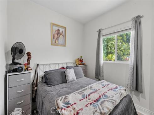 2926 W La Verne  , Santa Ana, CA