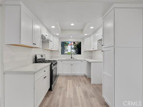 711 W 1st E101, Santa Ana, CA