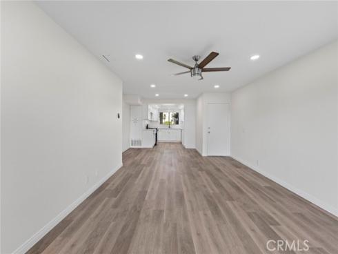 711 W 1st E101, Santa Ana, CA