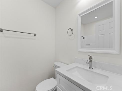 711 W 1st E101, Santa Ana, CA