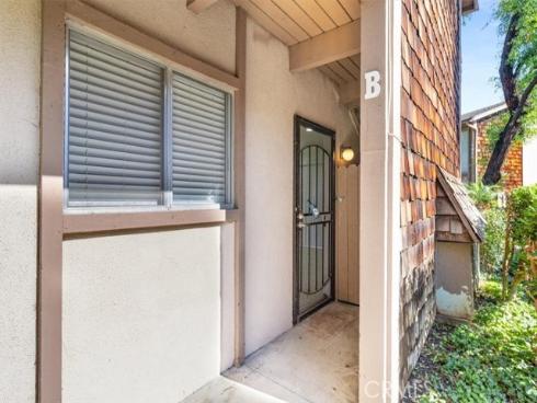 1044  Cabrillo Park  B , Santa Ana, CA