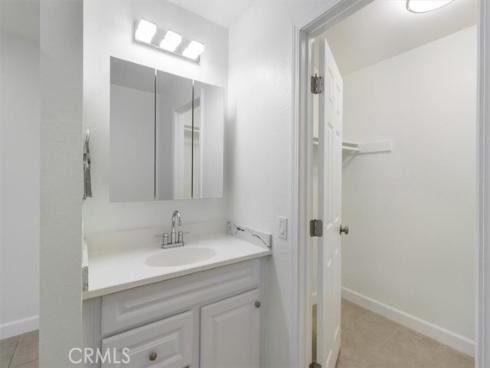 1044  Cabrillo Park  B , Santa Ana, CA