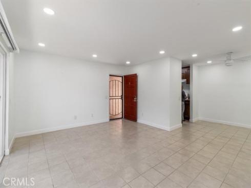 1044  Cabrillo Park  B , Santa Ana, CA