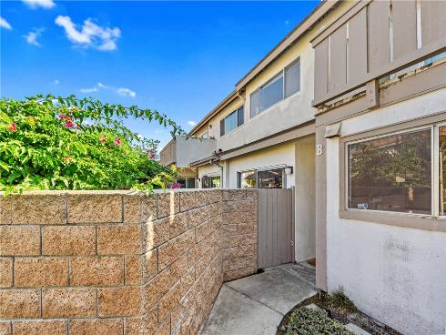 5132 W 1st B Street, Santa Ana, CA