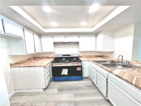 600 W 3rd  A208 , Santa Ana, CA