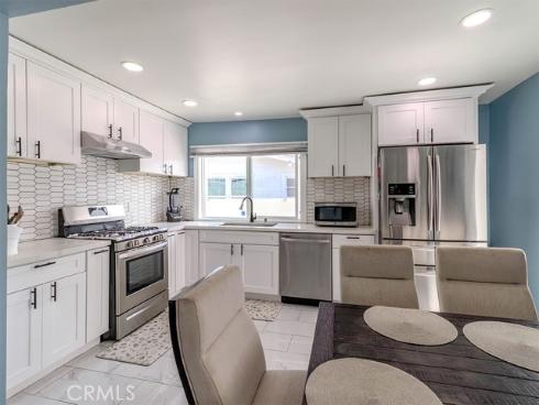 1130 W Chestnut , Santa Ana, CA