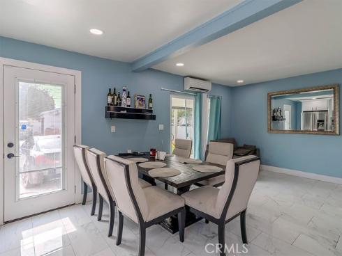 1130 W Chestnut , Santa Ana, CA