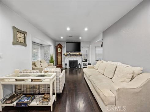 1231 S Baker  , Santa Ana, CA