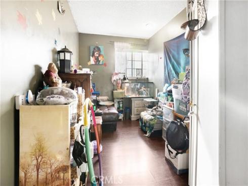 1602 N King  J1  Street, Santa Ana, CA