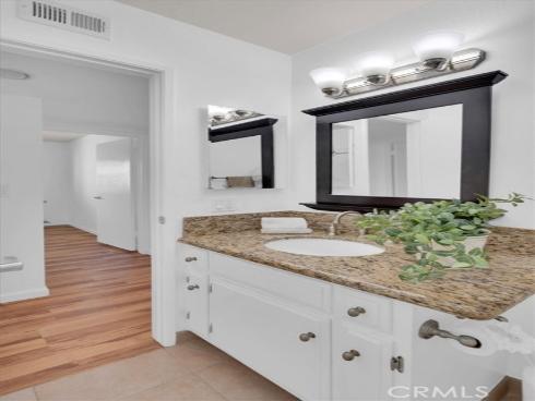 2521 W Sunflower  H2 , Santa Ana, CA