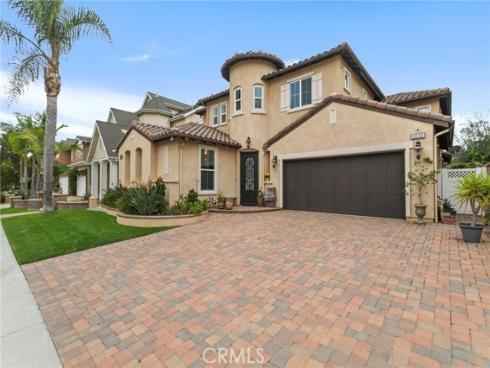 1858 W Meadowbrook  , Santa Ana, CA