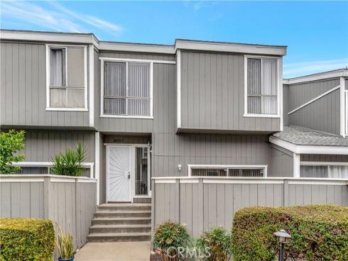 2670 W. Segerstrom f