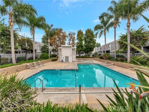 2670 W Segerstrom  f , Santa Ana, CA