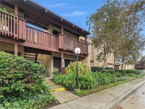 1030 W Macarthur  5  Boulevard, Santa Ana, CA