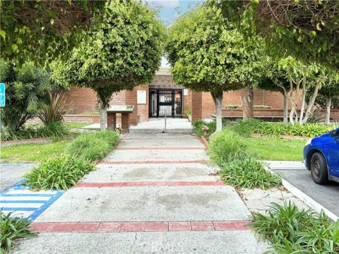 2511 W Sunflower F11 , Santa Ana, CA