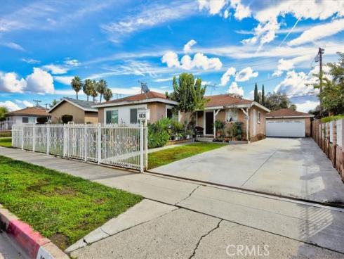 1626 W Mcfadden , Santa Ana, CA